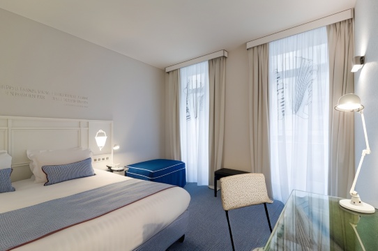 Hotel 34B - AstotelHotel Overview