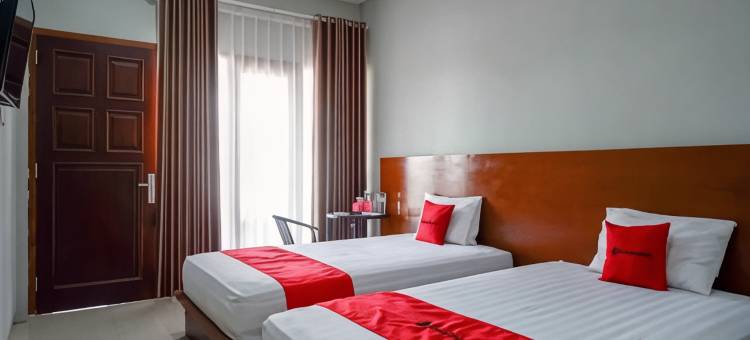 红多兹酒店-近布洛拉克里多索诺体育场(Reddoorz Near Stadion Kridosono Blora)图片