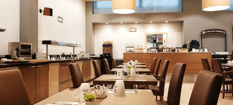 塞尔科蒂尔波塔莱斯酒店(Hotel Sercotel Portales)图片