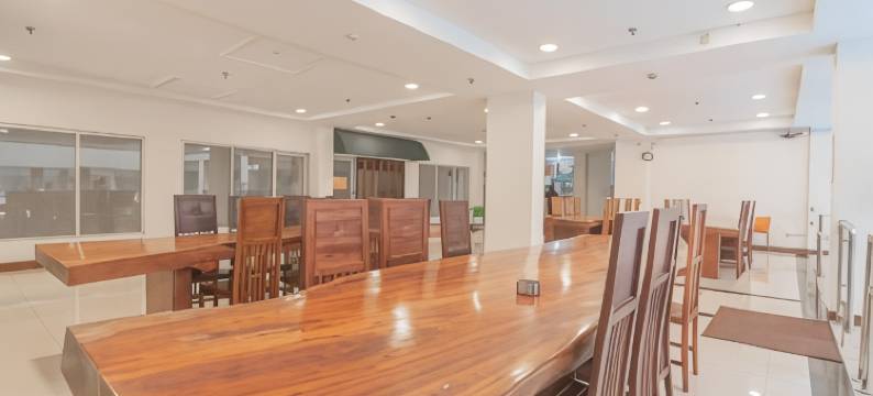 红多兹公寓@万隆翡翠塔(RedDoorz Apartment @ Emerald Towers Bandung)图片