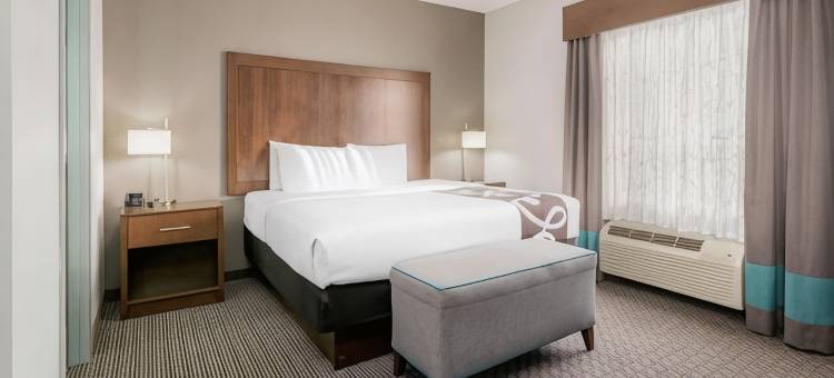 拉昆塔温德姆酒店套房by 温德姆沃斯堡阿灵顿西(La Quinta Inn & Suites by Wyndham Fort Worth Arlington West)图片