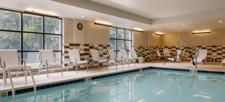 欢朋酒店及套房-坎普泉/安德鲁斯空军基地(Hampton Inn & Suites Camp Springs/Andrews AFB)图片