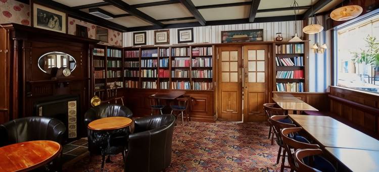 雪平比谢普斯阿姆斯酒店(Hotel Bishops Arms Köping)图片