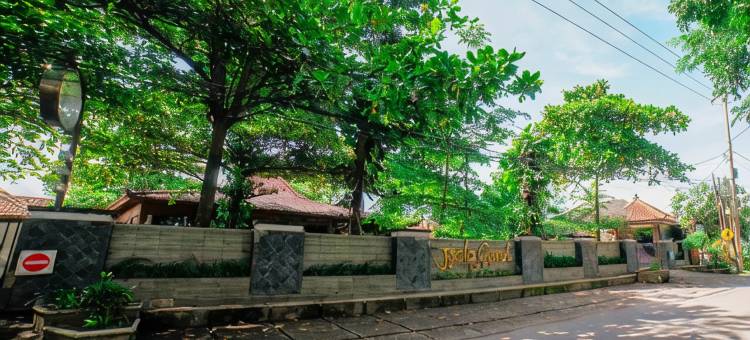 OYO-1347乔格洛加鲁特伊斯兰小屋(OYO 1347 Joglo Garut Cottage Syariah)图片