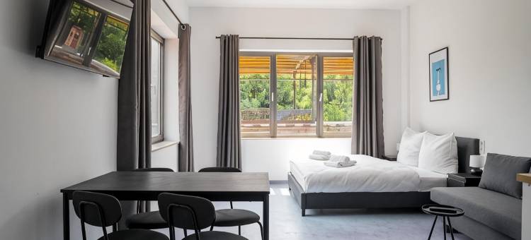 柏林诺伊克尔恩公寓楼(Apartmenthaus Berlin Neukölln)图片