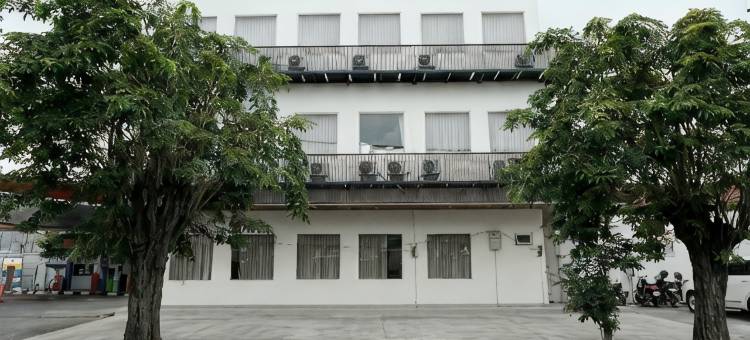 Urbanview Wisma Brawijaya Surabaya图片