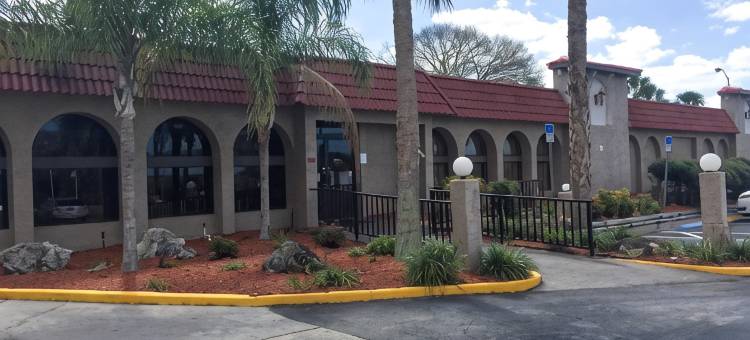 威基沃奇斯普林西尔6号汽车旅馆(Motel 6 Spring Hill, FL - Weeki Wachee)图片