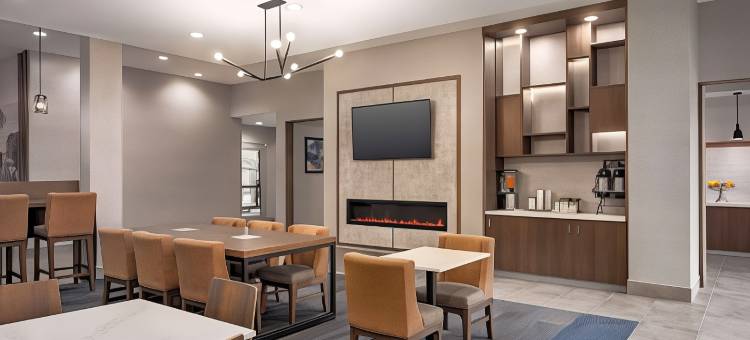 德尔里奥温德姆拉昆塔套房酒店(La Quinta Inn & Suites by Wyndham Del Rio)图片