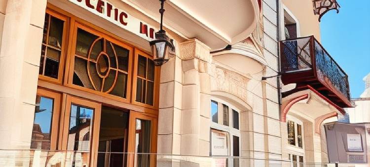 莫扎斯迪酒店(Logis Hotel Majestic Chatelaillon Plage - la Rochelle)图片