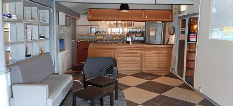 宜必思比亚里茨安格雷机场酒店(Ibis Biarritz-Anglet Aéroport)图片