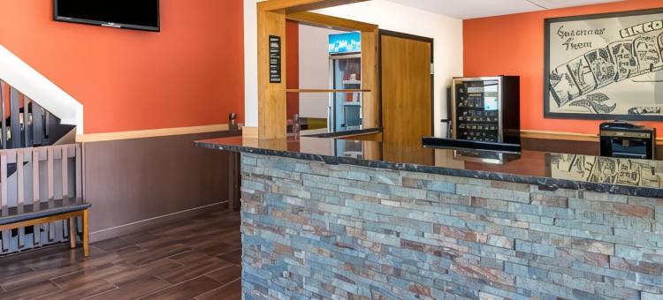 林肯西温德姆速8酒店(Super 8 by Wyndham Lincoln West)图片