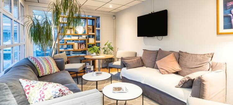 康铂埃克斯勒班酒店(Campanile NATURE - Aix Les Bains)图片