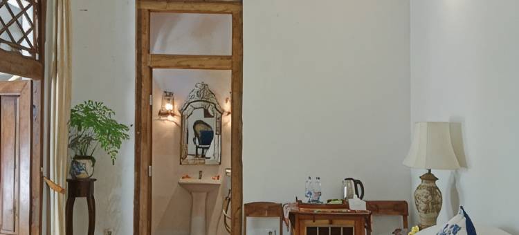 艾尔马加斯帕维里恩酒店(The Ermaja's Pavilion Hotel)图片