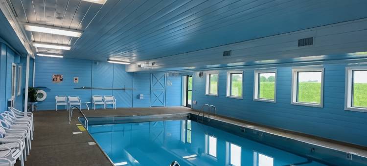 I-74 及 155 舒适套房酒店(Comfort Inn & Suites at I-74 and 155)图片