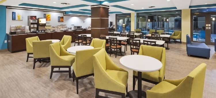 伯明翰贝斯特韦斯特优质套房酒店(Best Western Plus Birmingham Inn  Suites)图片