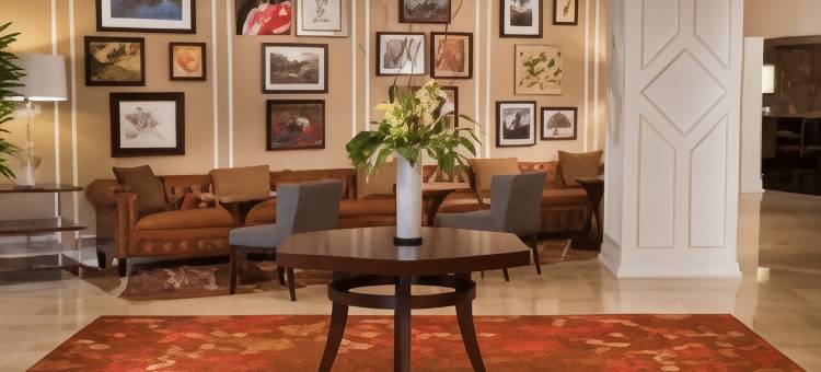 圣路易斯喜来登韦斯特波特木屋酒店(Sheraton Westport Chalet Hotel St. Louis)图片