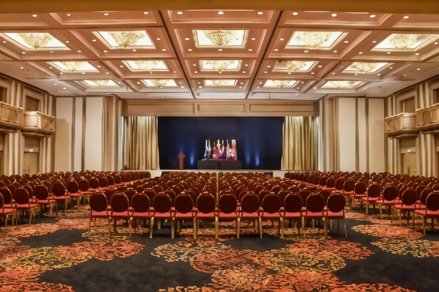 Radisson Montevideo Victoria Plaza HotelOver view