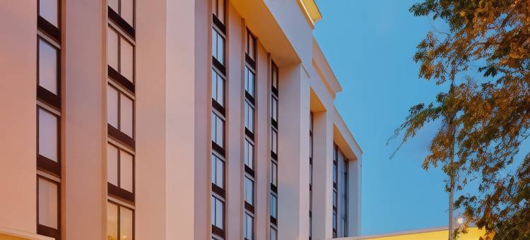 路易斯威尔市中心欢朋酒店(Hampton Inn Louisville Downtown)图片