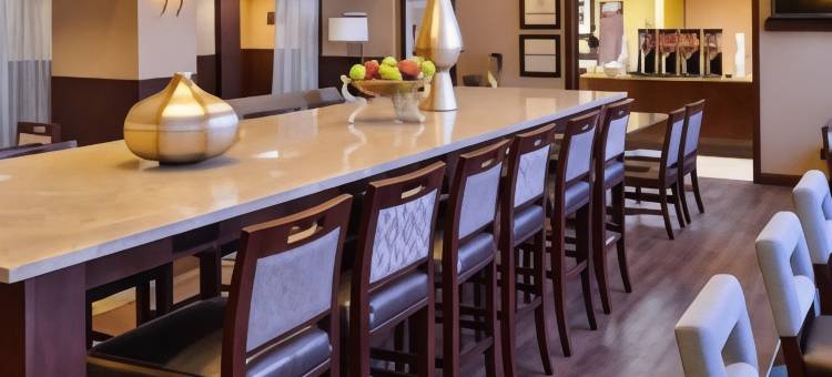 希尔顿欢朋套房酒店-安大略CA酒店(Hampton Inn & Suites Ontario)图片