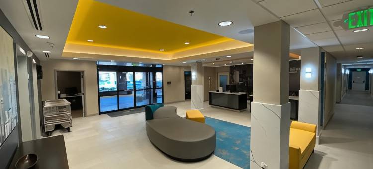 林伍德拉昆塔温德姆酒店(La Quinta Inn by Wyndham Lynnwood)图片