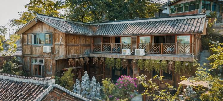 贵阳紫日醉缬手作观景民宿(青岩古镇北门店)图片