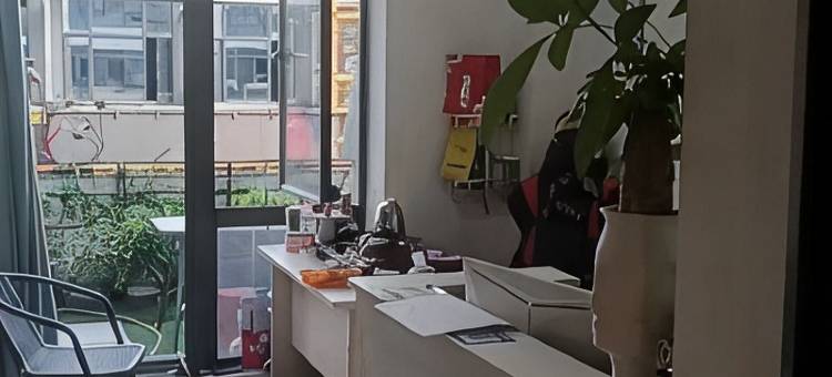 悦享公寓(万科云城华侨大学店)图片