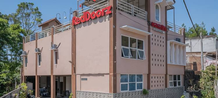 巴图夜晚美丽附近伊斯兰瑞德多兹酒店(RedDoorz Syariah Near Batu Night Spectacular)图片
