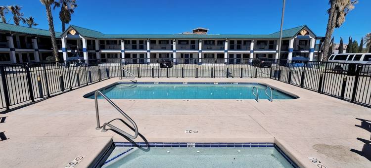 亚利桑那萨福德温德姆戴斯酒店(Days Inn by Wyndham Safford, AZ)图片