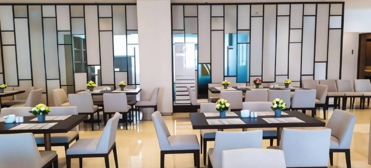 索托格兰德那不勒斯风情酒店(Sotogrande Neopolitan Hotel)图片