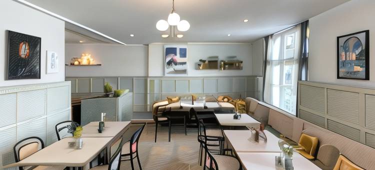 港口旁的精品酒店Petuh - 限成人(Boutiquehotel Petuh)图片