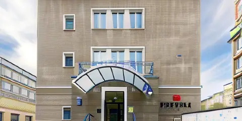 華沙卡普蘇拉青年旅館