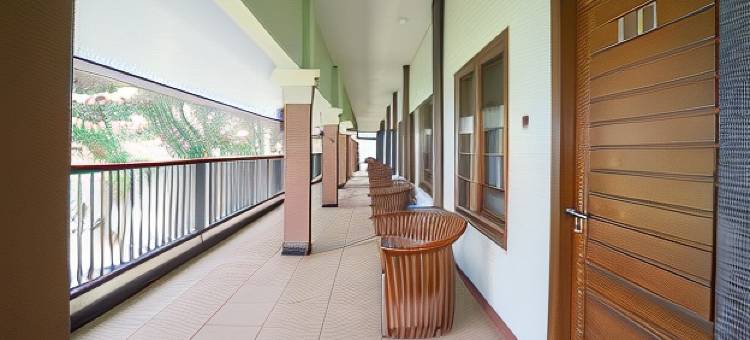 OYO1483布米贝尔米柏迈酒店(OYO 1483 Hotel Bumi Bermi Permai)图片