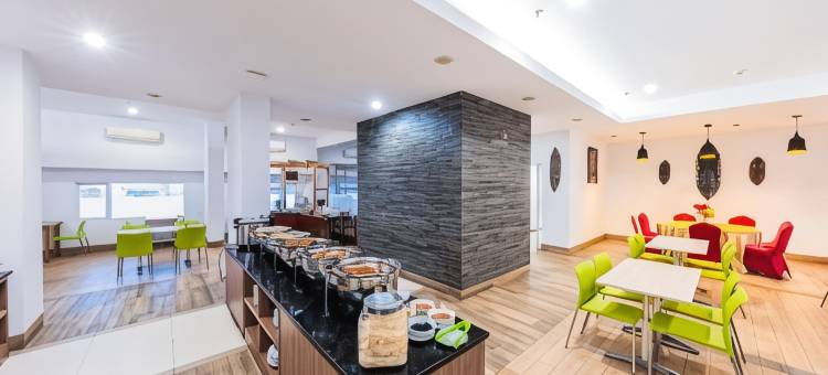 巴里巴班维兹鼎盛酒店(Whiz Prime Hotel Balikpapan)图片