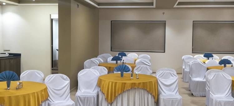 肖拉普尔凯里亚德酒店-OTHPL(Kyriad Hotel Solapur by Othpl)图片