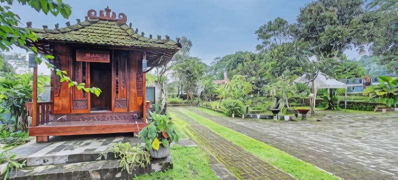 O普里阿德姆86号酒店-靠近默拉皮高尔夫俱乐部-双层床(Hotel O Puri Adem 86 Syariah BunkbedNearMerapi Golf Club)图片