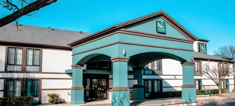 品质酒店及套房-欧文DFW机场南(Quality Inn & Suites DFW Airport South)图片