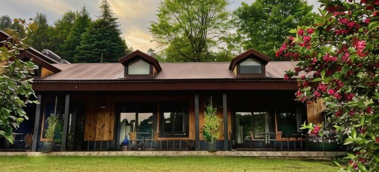 孔雀石庄园(Malachite Manor)图片