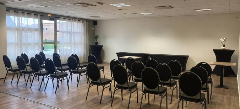 Logis Hôtel 餐厅 Les Fontaines(Logis Hôtel Restaurant les Fontaines)图片