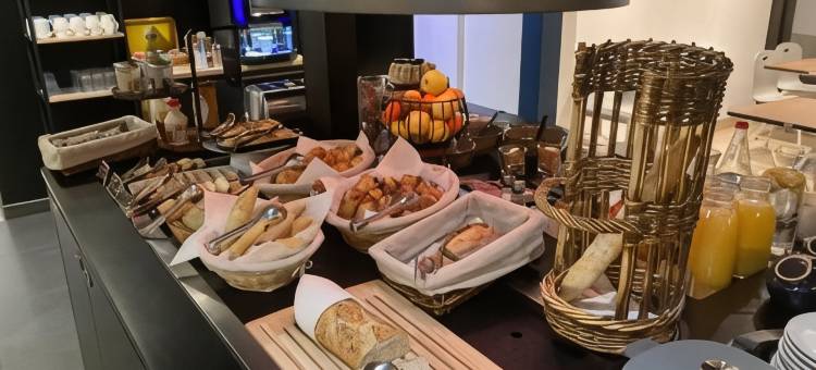 布卢瓦北基里亚德酒店(Kyriad Blois Nord)图片