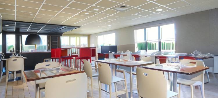 蒙贝利亚尔索肖康铂饭店(Campanile Montbeliard - Sochaux)图片