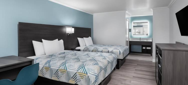 红狮酒店及套房莱莫尔(Travelodge by Wyndham Lemoore Near Naval Air Station)图片
