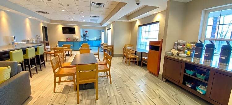 贝尔艾尔阿伯丁丽怡酒店(Country Inn & Suites by Radisson, Bel Air/Aberdeen, MD)图片