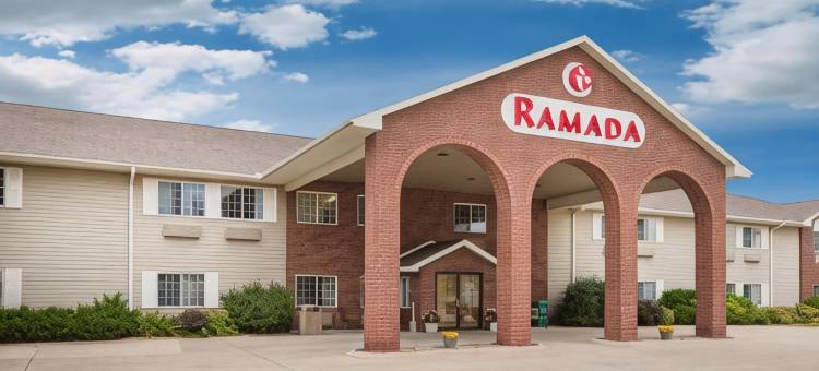 灵湖-奥科博吉温德姆华美达酒店(Ramada by Wyndham Spirit Lake/Okoboji)图片