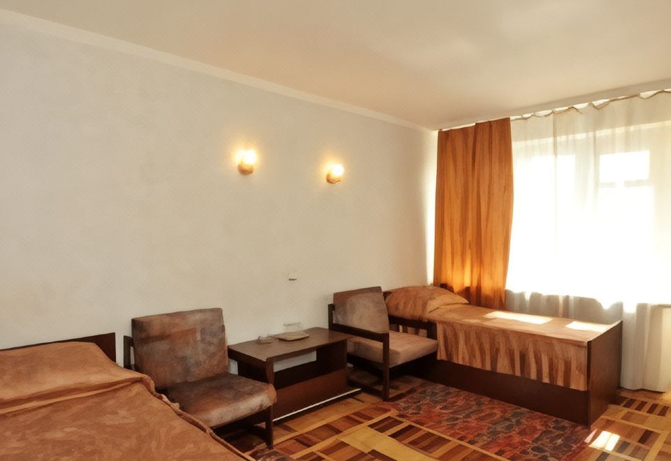 Turist Hotel Overview