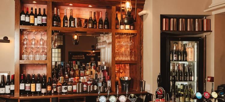 佩恩斯威克猎隼酒店(The Falcon Inn)图片