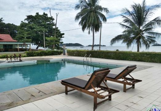 Shaz Resort Pulau Tinggi Hotel Overview