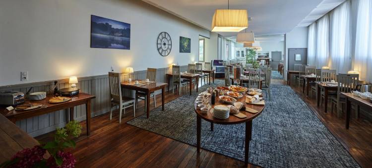 瑞莱斯布斯里昂德之家酒店(Logis Hotel, Restaurant et Spa le Relais de Broceliande)图片