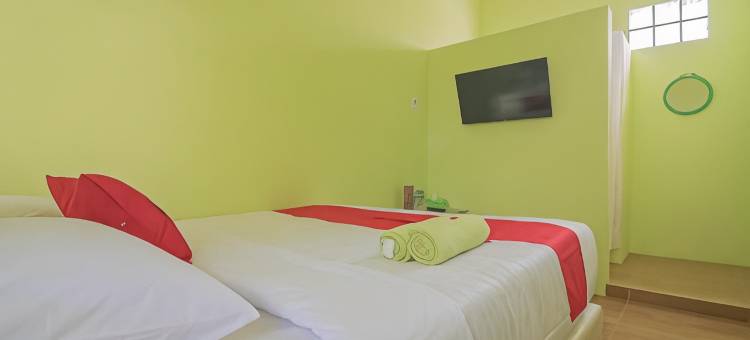 红多兹伊斯兰酒店-近梳邦卡亚威士马博物馆(RedDoorz Syariah Near Museum Wisma Karya Subang)图片