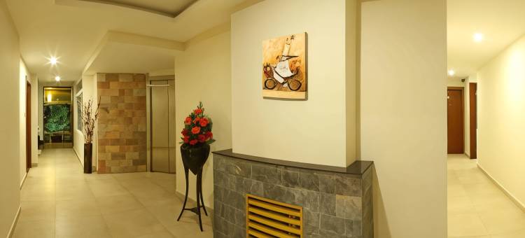 红麻雀度假村(Red Sparrow)图片