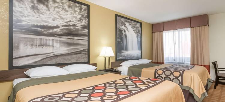 莱克湖温德姆速8酒店(Super 8 by Wyndham Rice Lake)图片